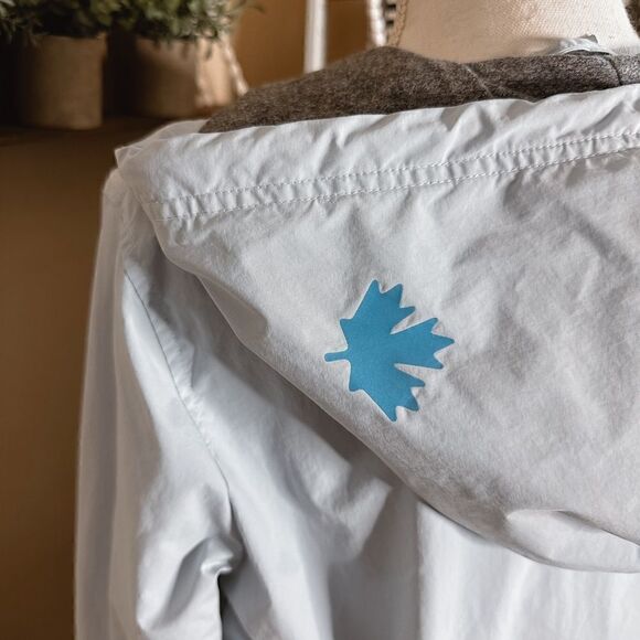 Roots Canada Baby Blue Snap Button Hooded Windbreaker Rain Jacket - Picture 6 of 12